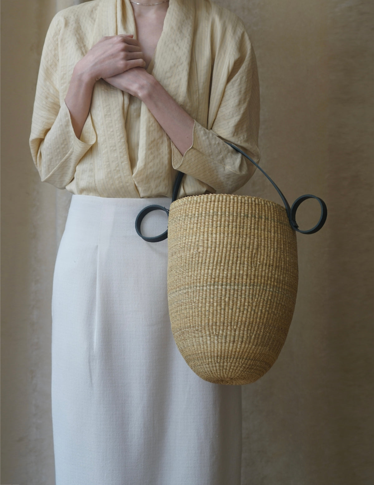 Akamae Tall Round Basket N.16