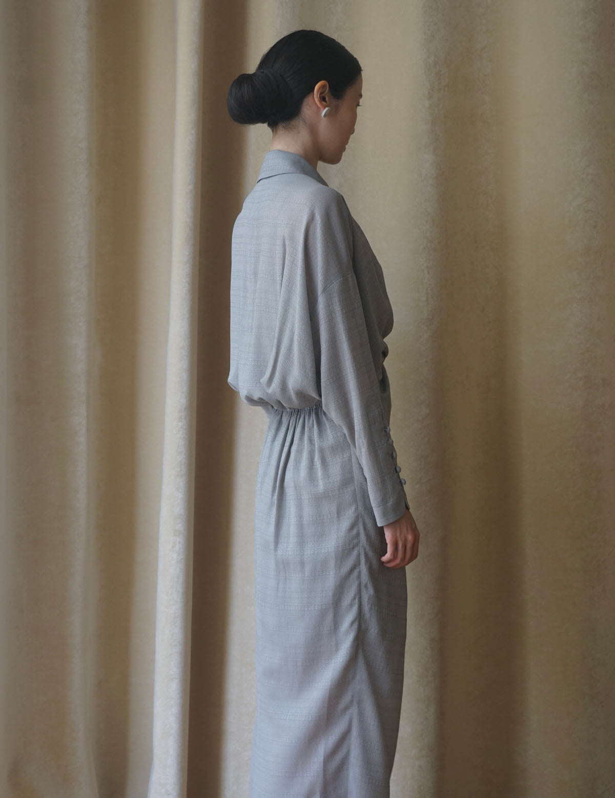 "Mishima Karatsu" Floral Pattern Jacquard Draped Dress・Grey