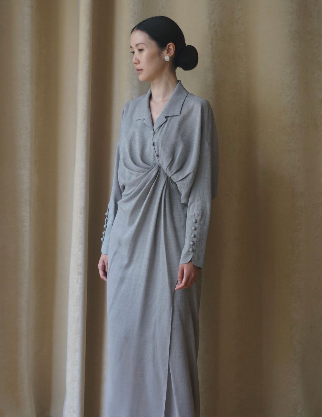 "Mishima Karatsu" Floral Pattern Jacquard Draped Dress・Grey