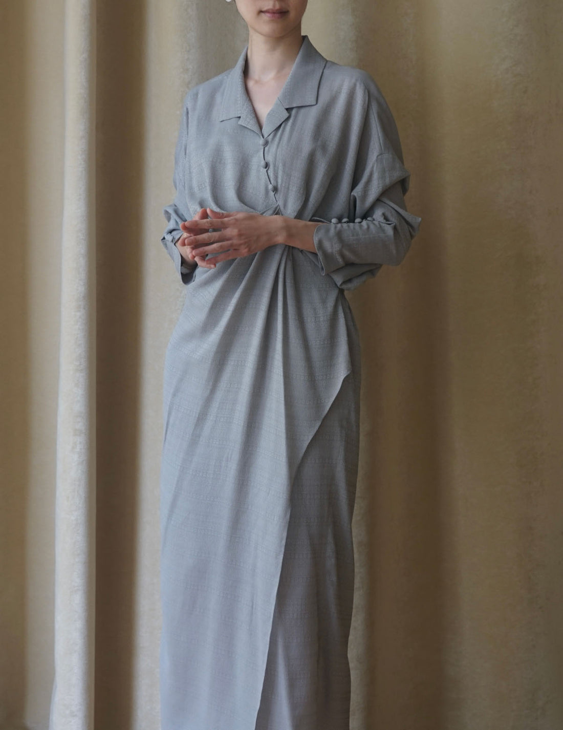 "Mishima Karatsu" Floral Pattern Jacquard Draped Dress・Grey