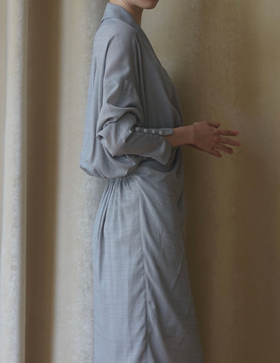"Mishima Karatsu" Floral Pattern Jacquard Draped Dress・Grey