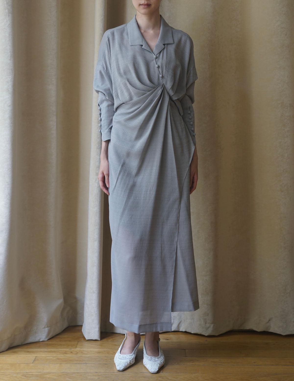 "Mishima Karatsu" Floral Pattern Jacquard Draped Dress・Grey