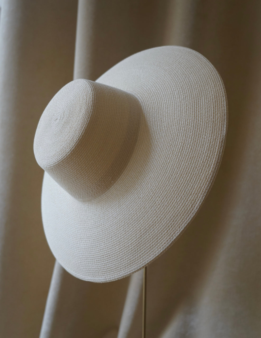 Ines Hat