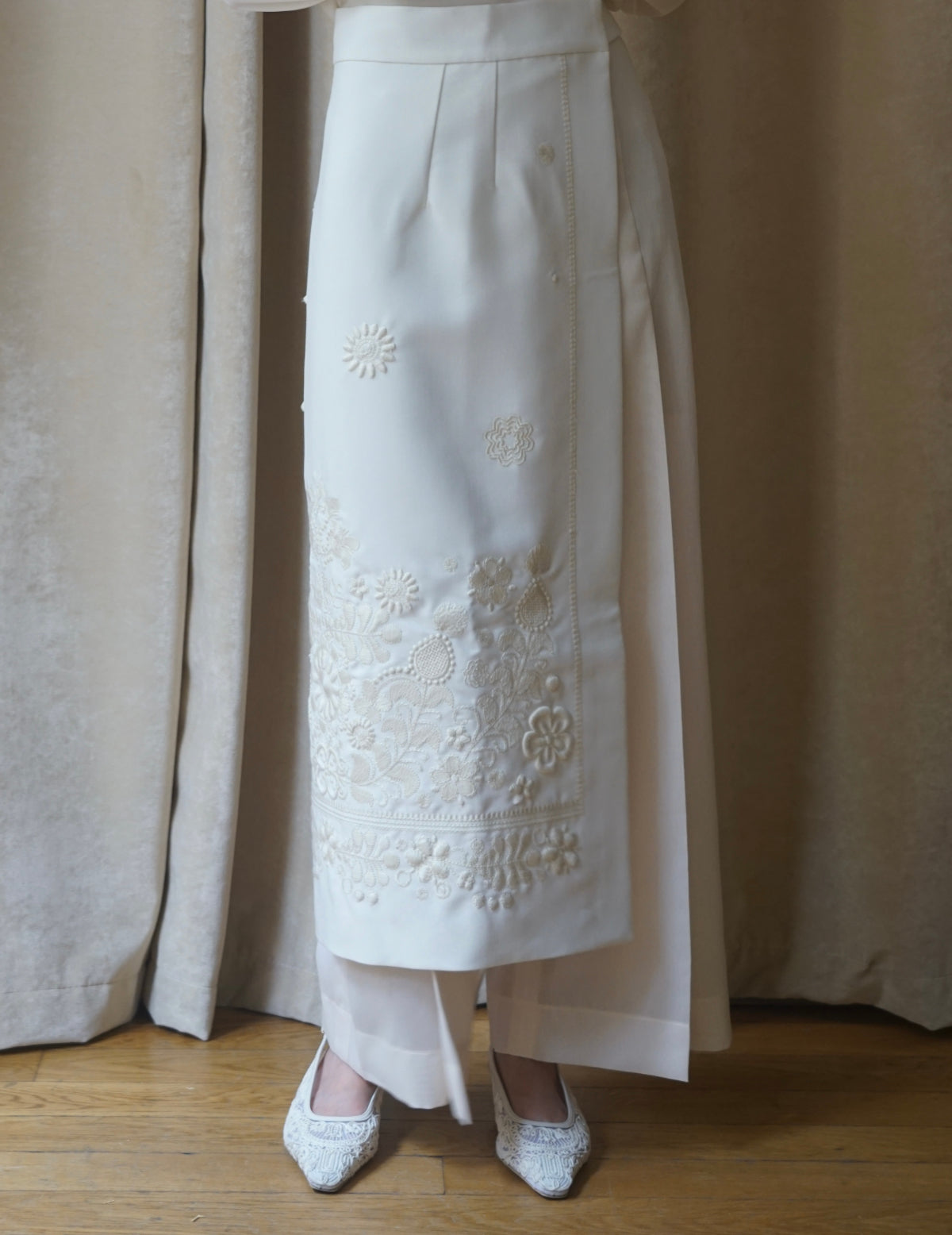 MIlk Embroidered “Plakhta”