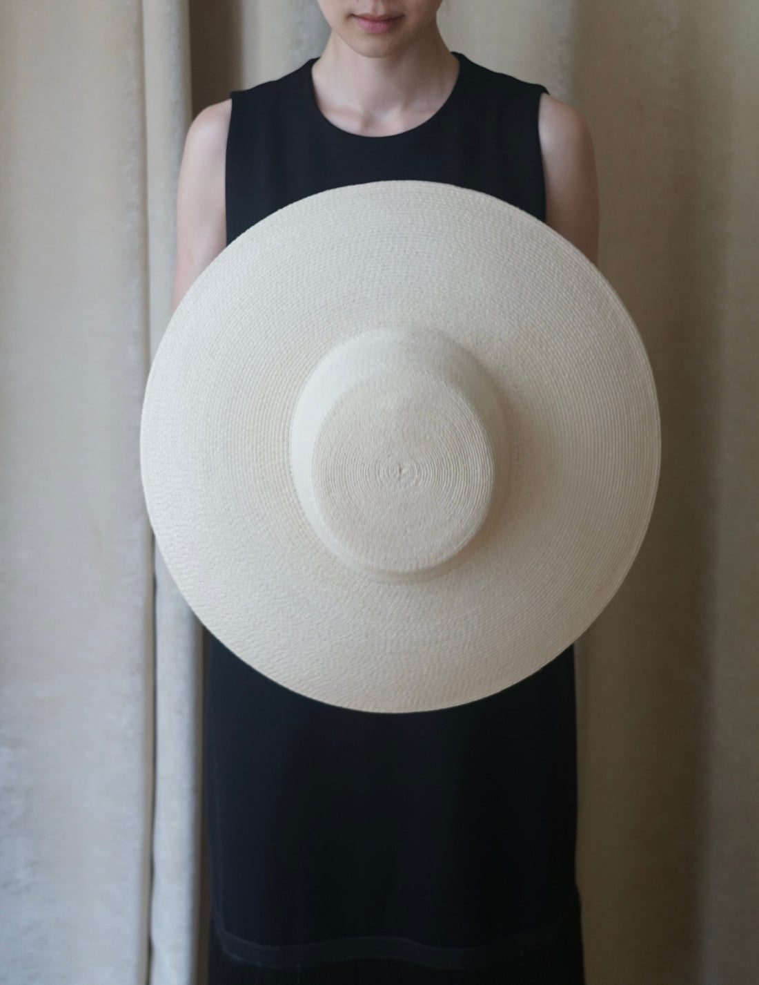 Ines Hat