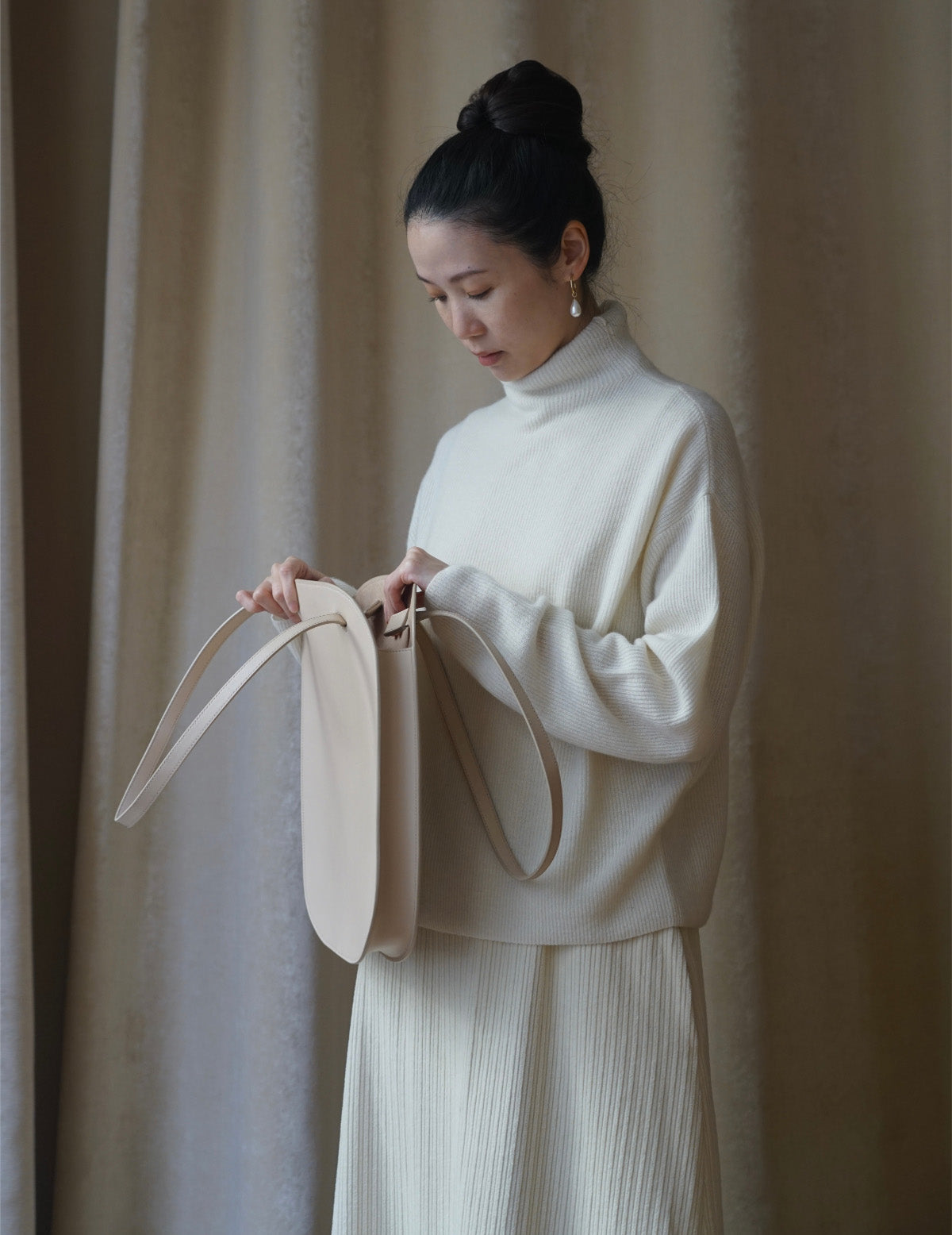 Up To You | 深澤直人飛機窗包．OFF WHITE （大）