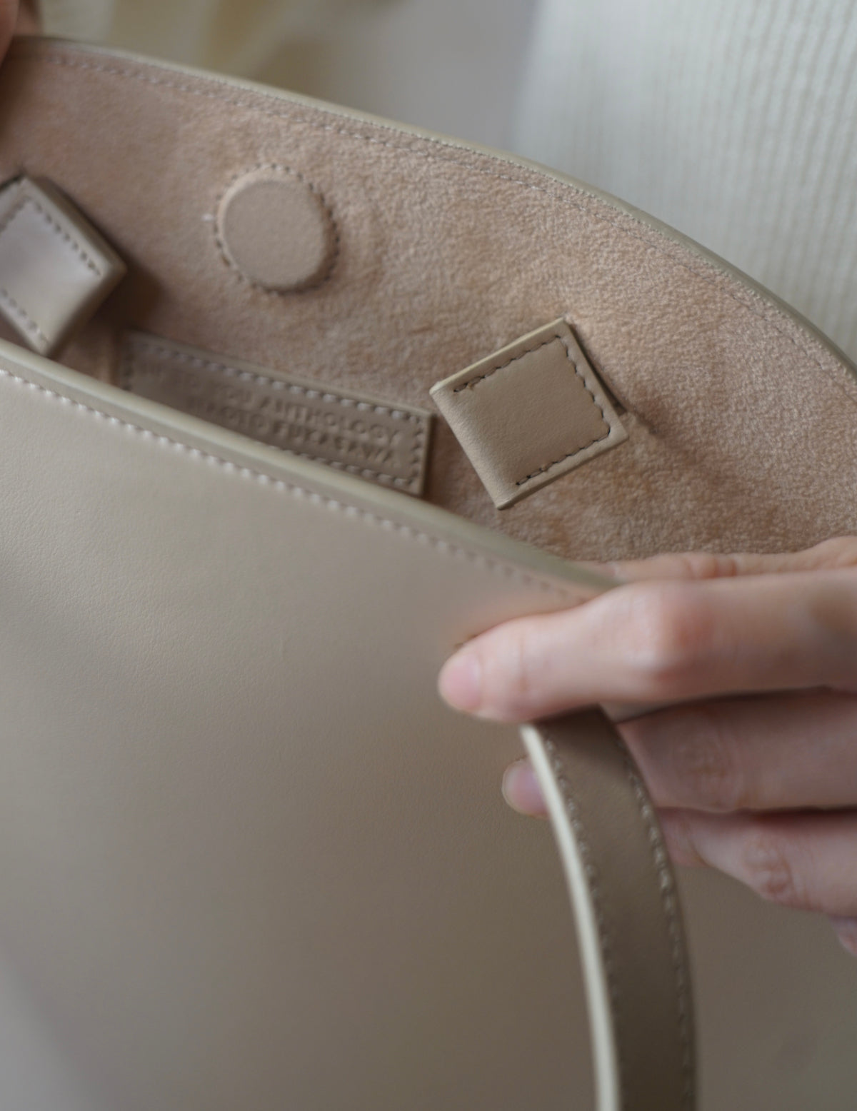 Up To You | 深澤直人飛機窗包．OFF WHITE （大）