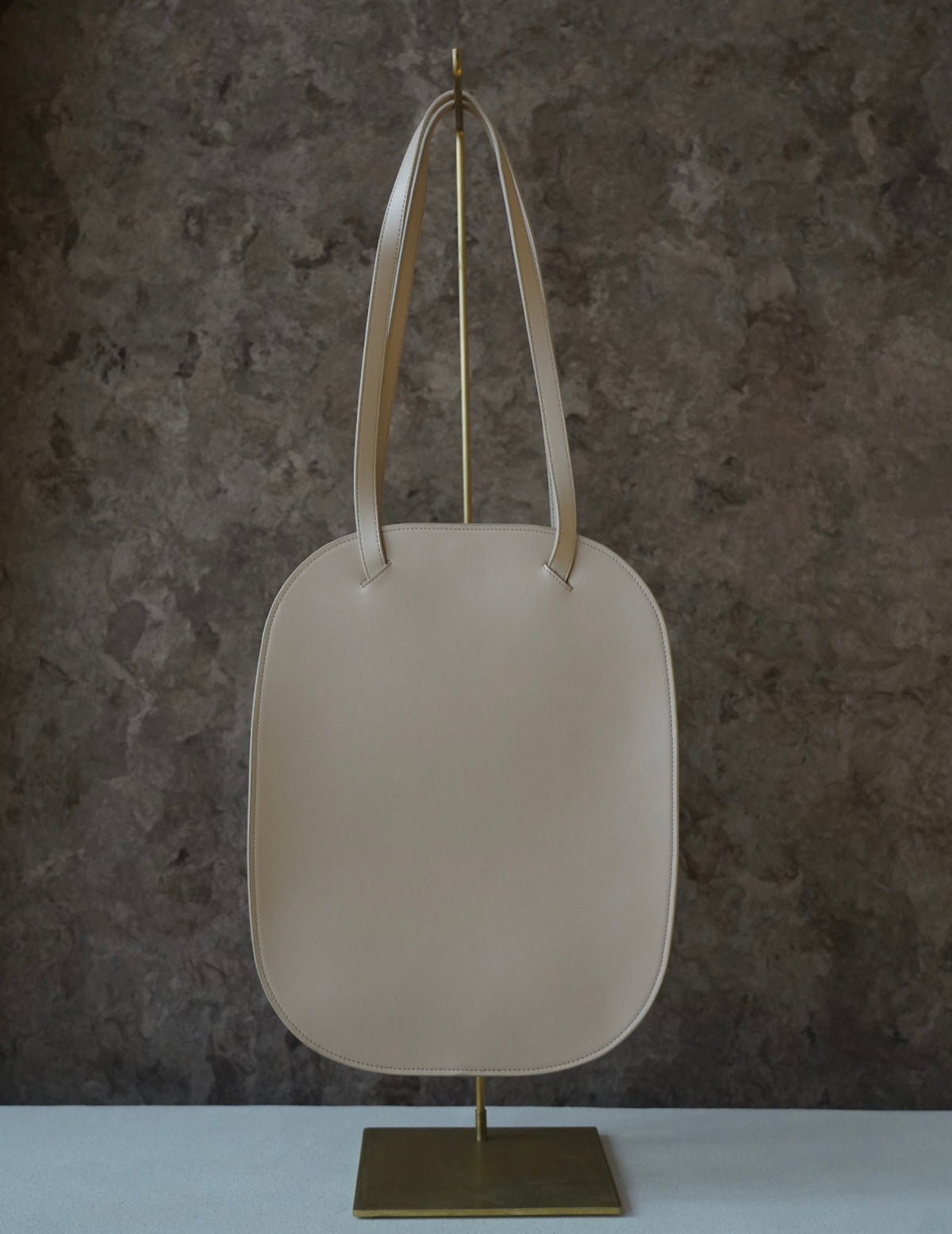 Up To You | 深澤直人飛機窗包．OFF WHITE （大）