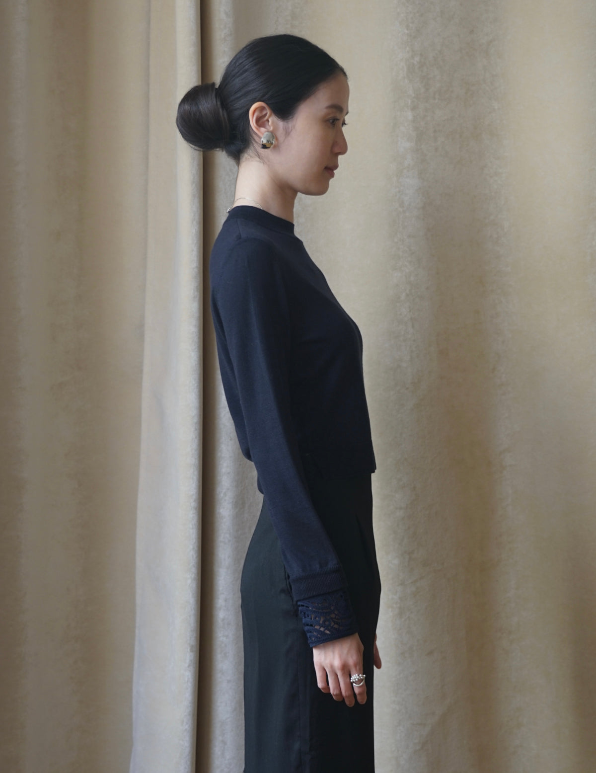 Detachable Embroidery Cuff Knitted Top・Navy