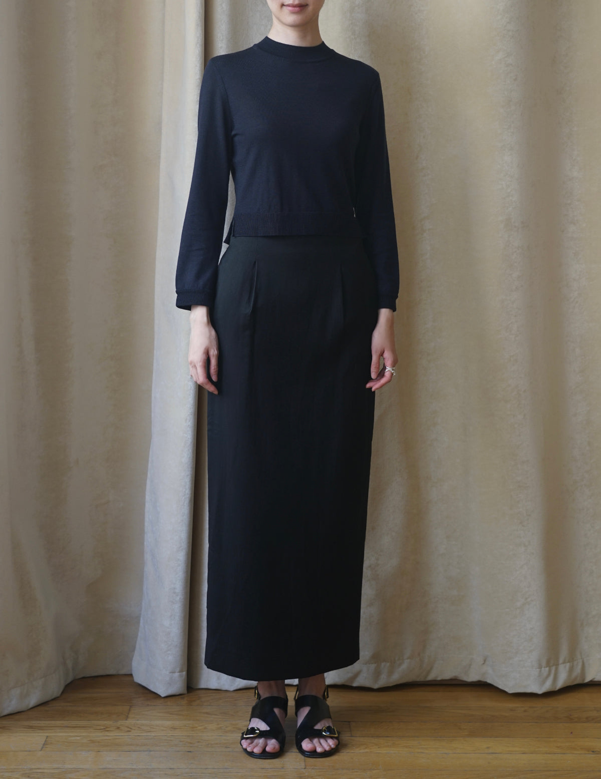 Detachable Embroidery Cuff Knitted Top・Navy