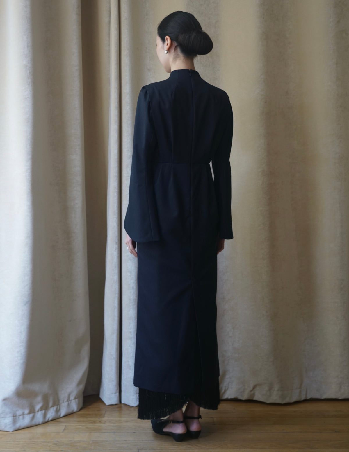 Light Wool Max Gabadine V-Neck Dress・Navy
