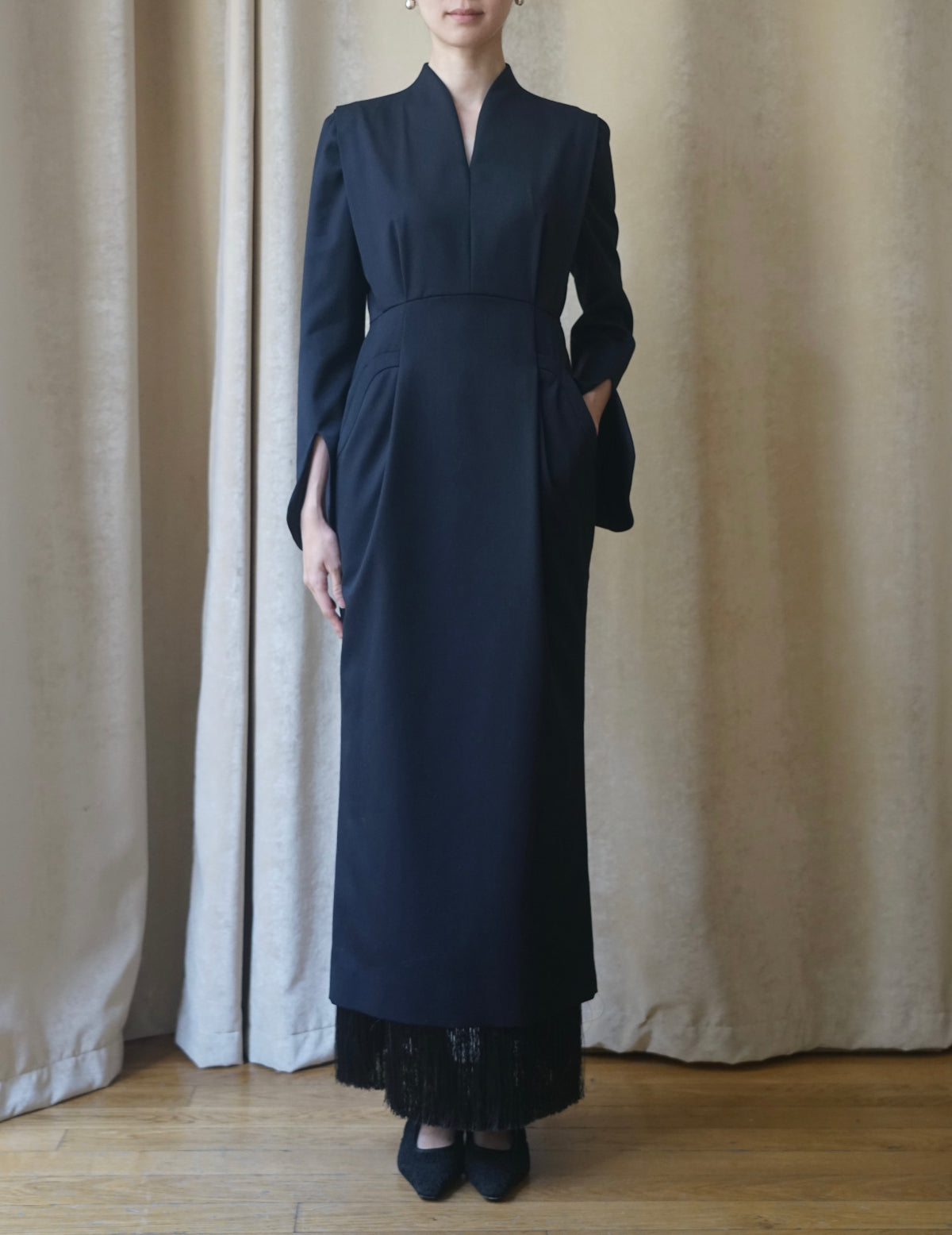 Light Wool Max Gabadine V-Neck Dress・Navy
