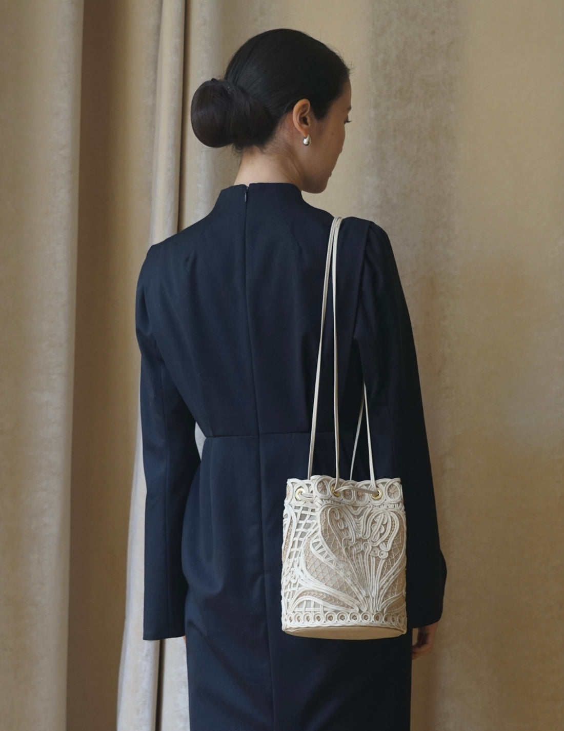 Cording Embroidery Bucket Bag・Beige