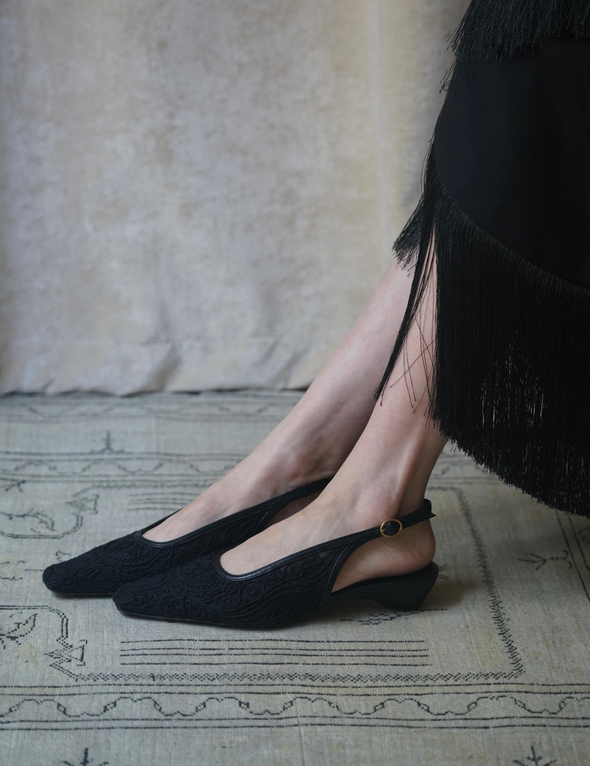 Cording Embroidery Sling Back Heels・Black