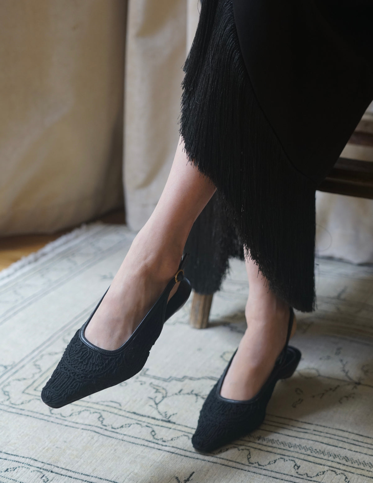 Cording Embroidery Sling Back Heels・Black