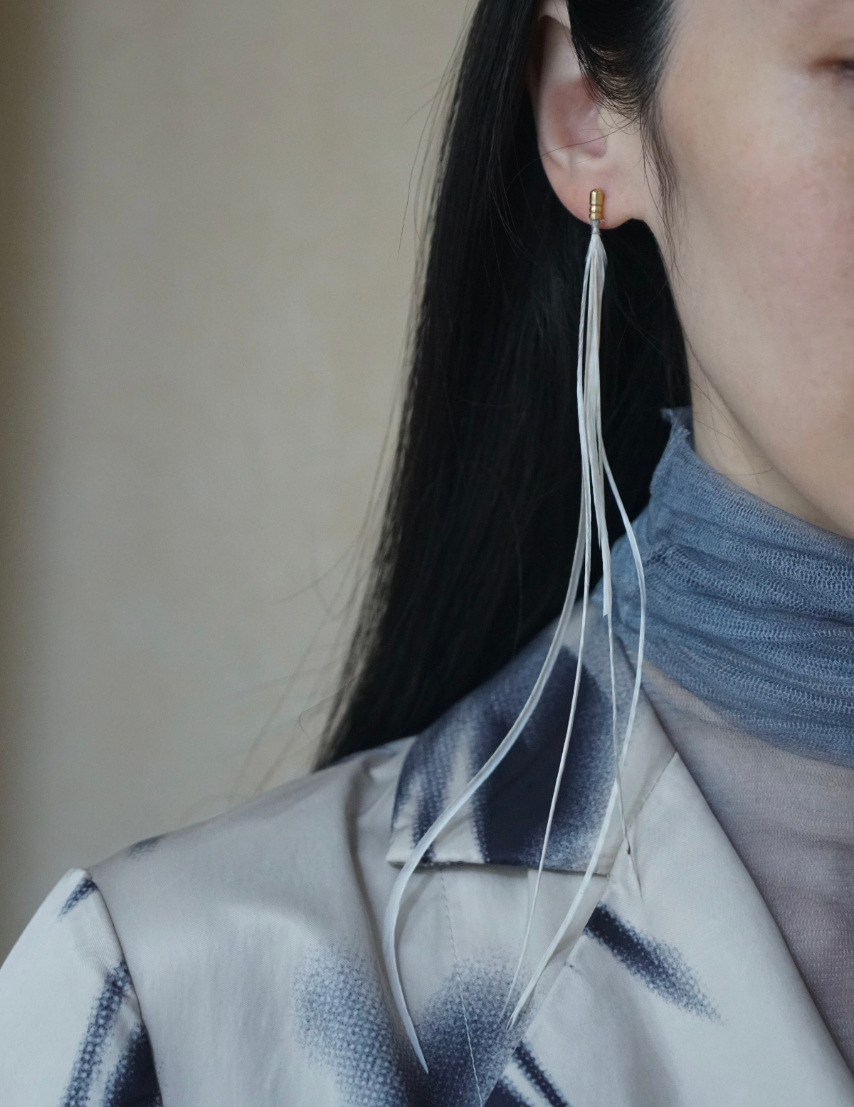 Feather Earring・ White