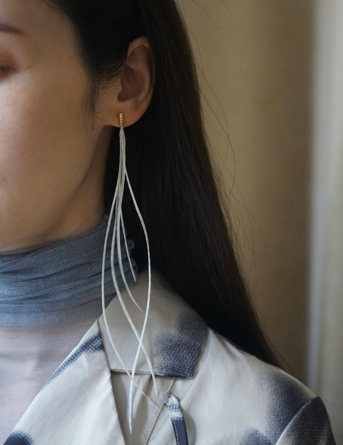 Feather Earring・ White