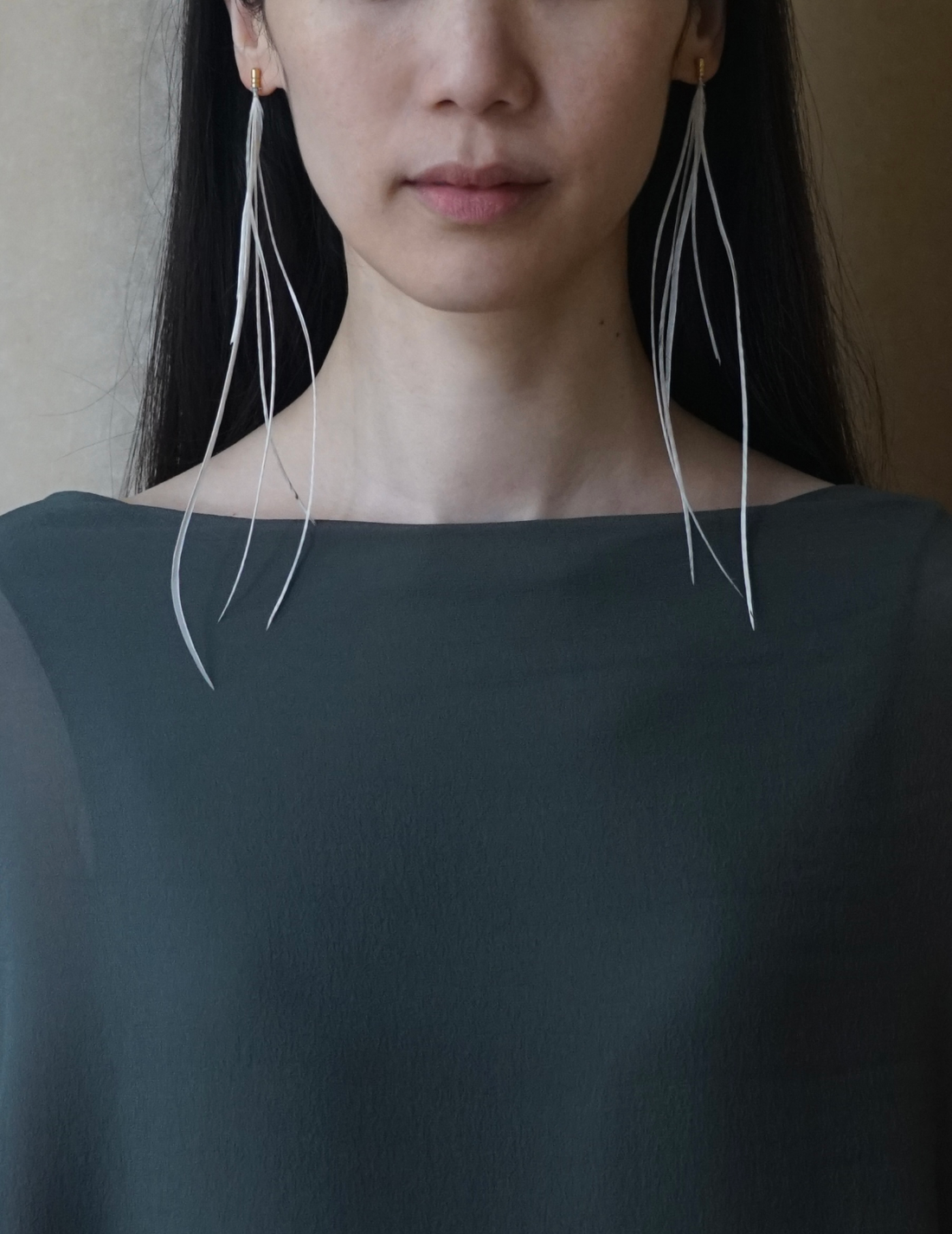 Feather Earring・ White