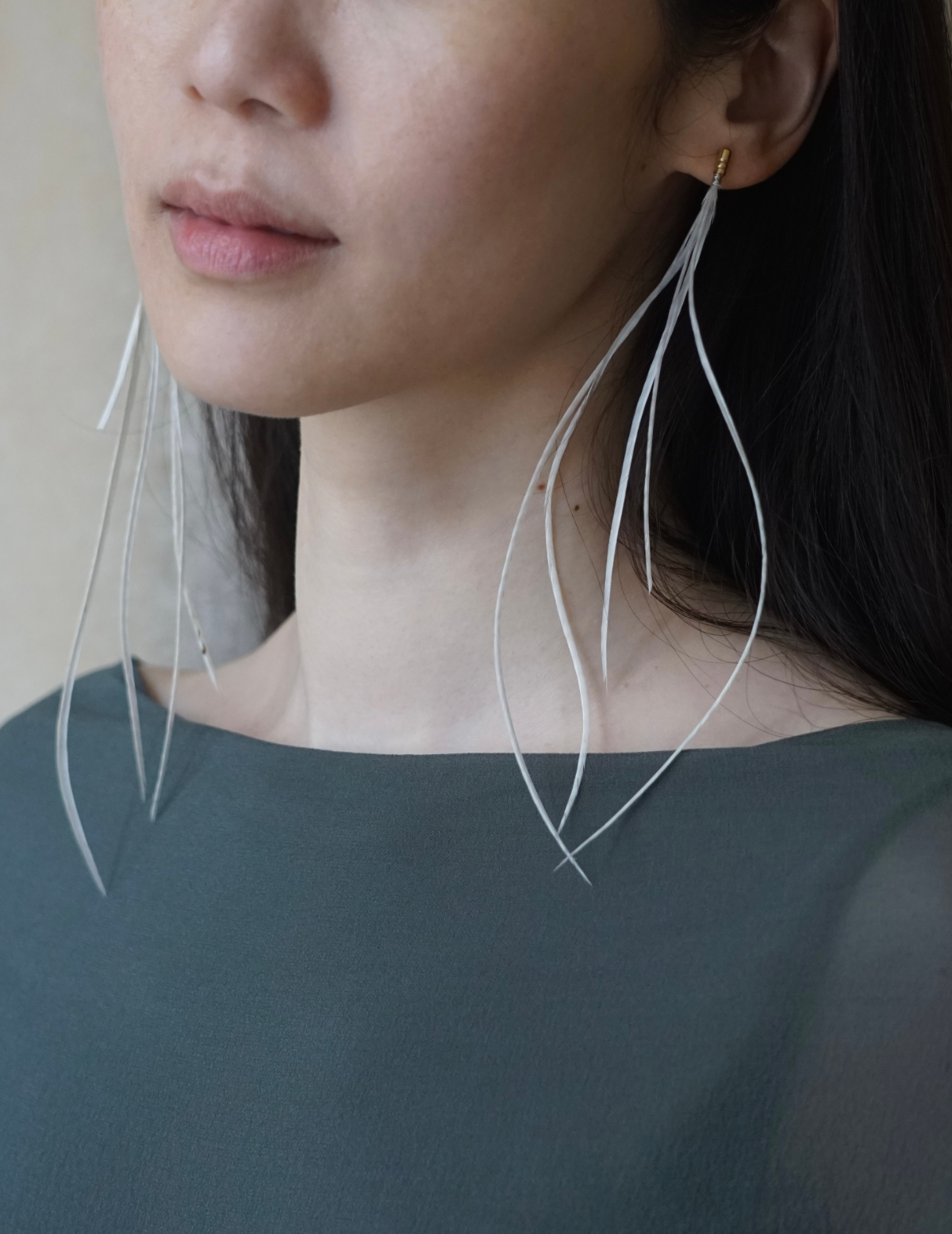 Feather Earring・ White