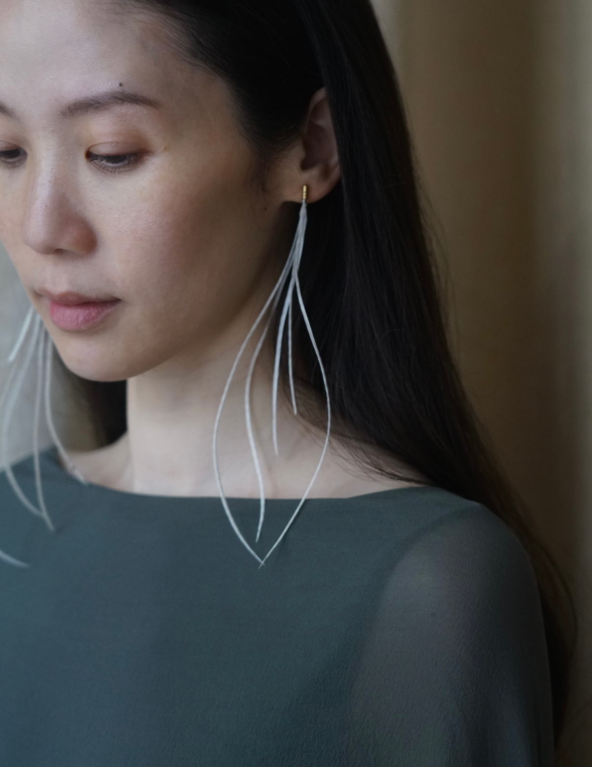 Feather Earring・ White
