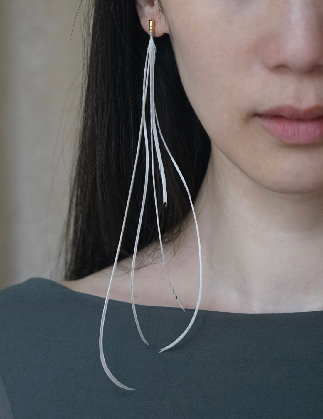 Feather Earring・ White