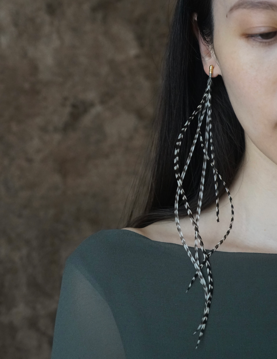 Feather Earring・Grizzly