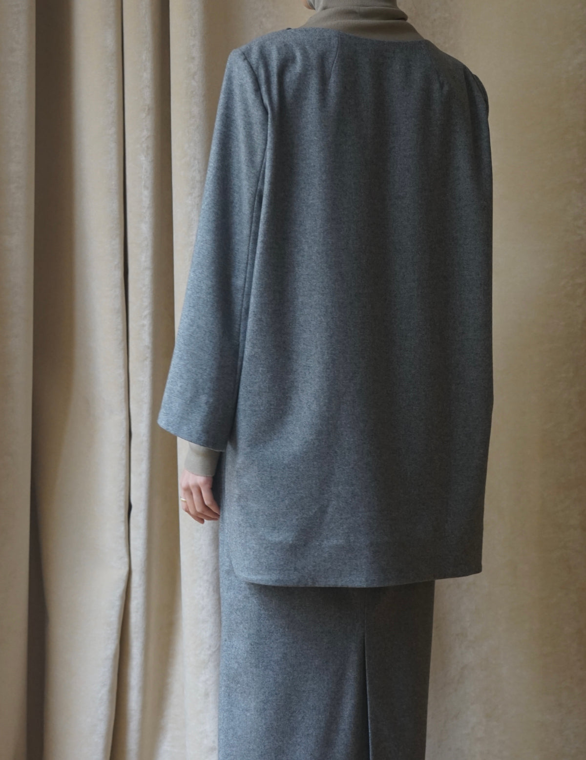 Wool Flannel Plunge Top・Grey