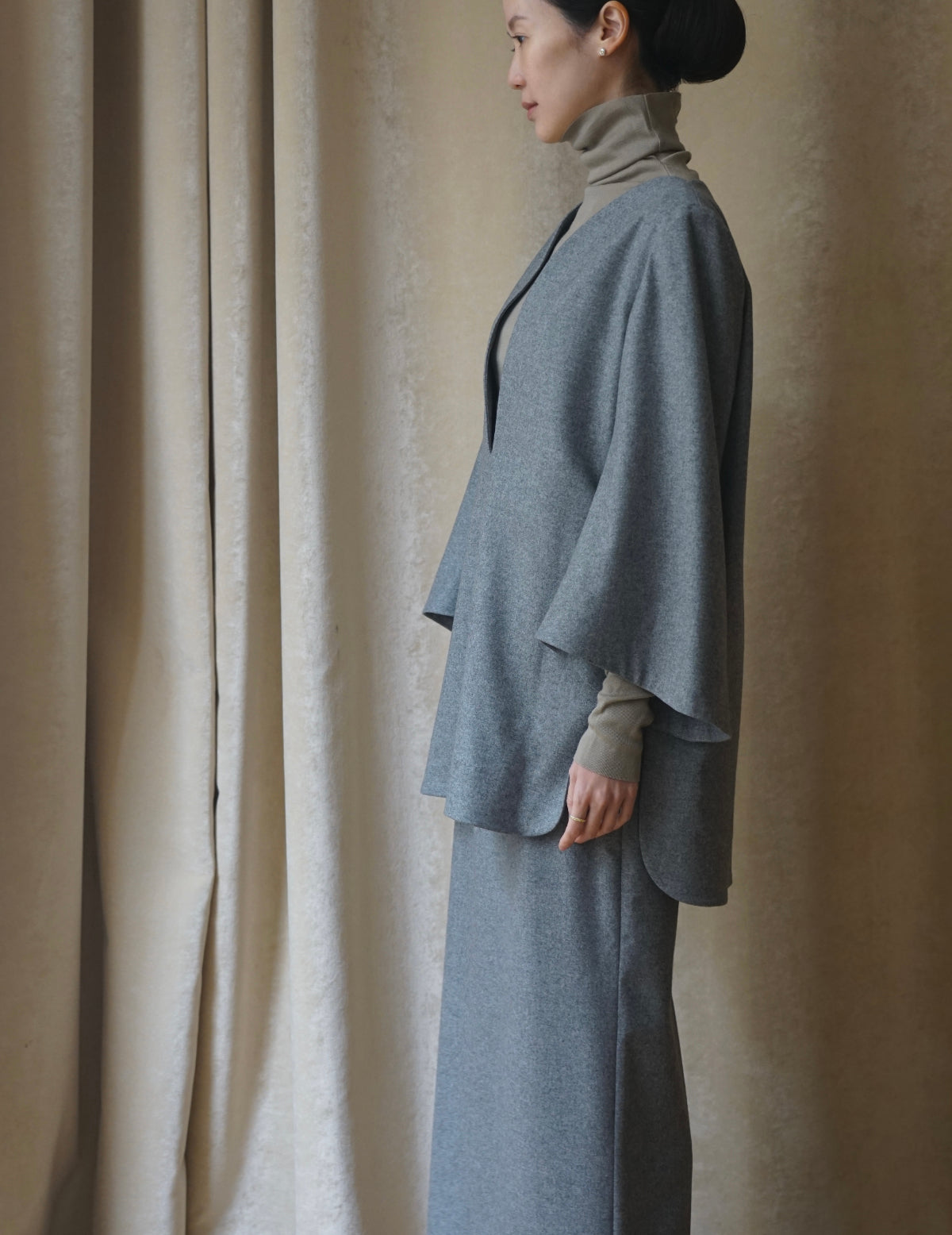 Wool Flannel Plunge Top・Grey