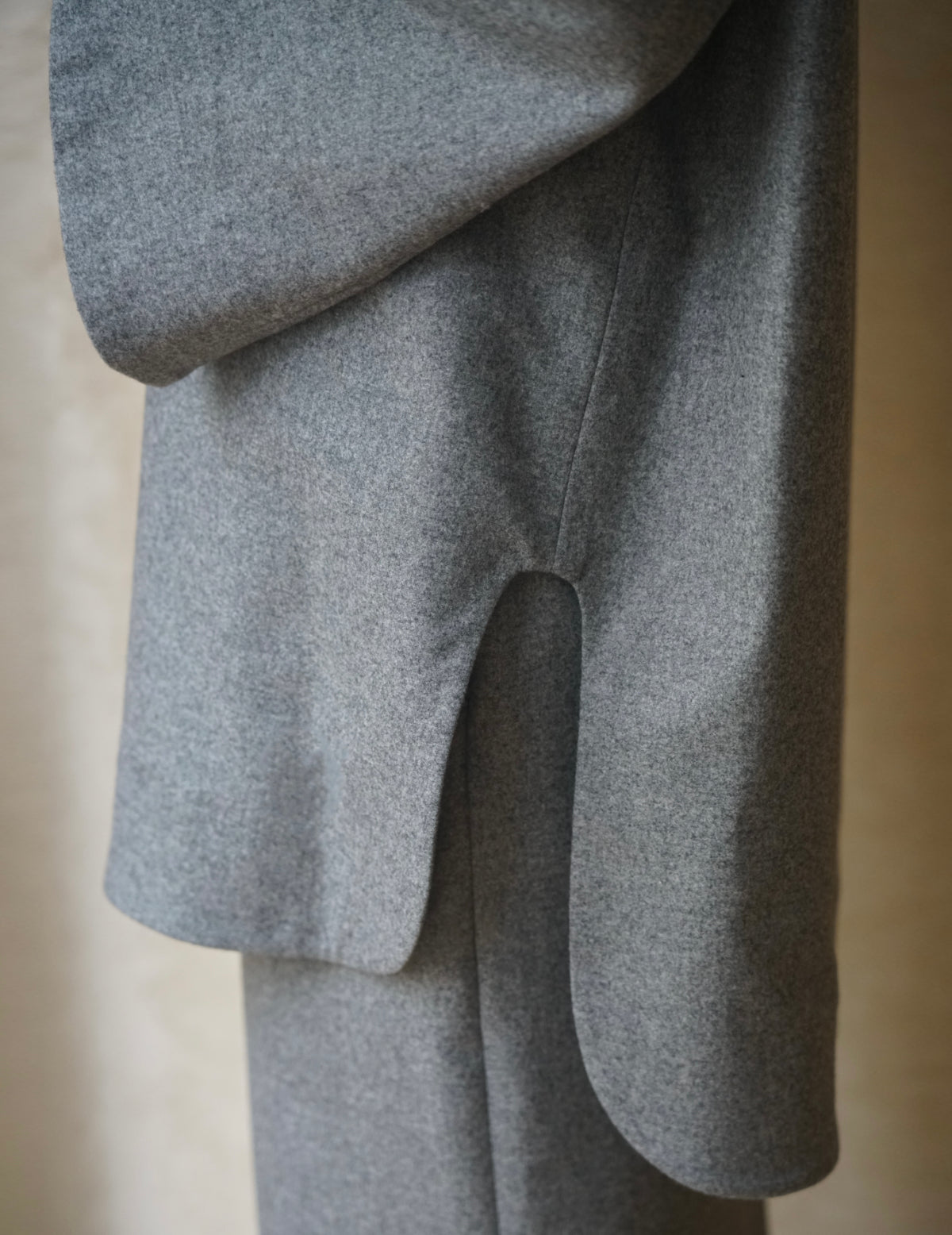 Wool Flannel Plunge Top・Grey