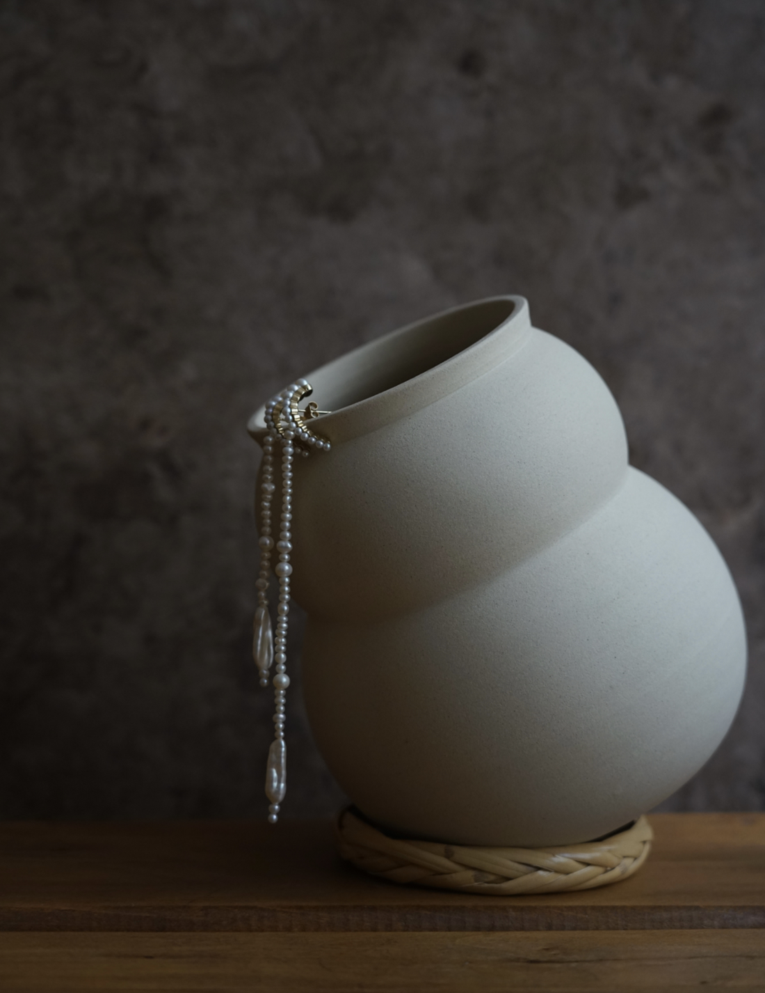 Pre-Order｜Lake 不對稱珍珠耳環