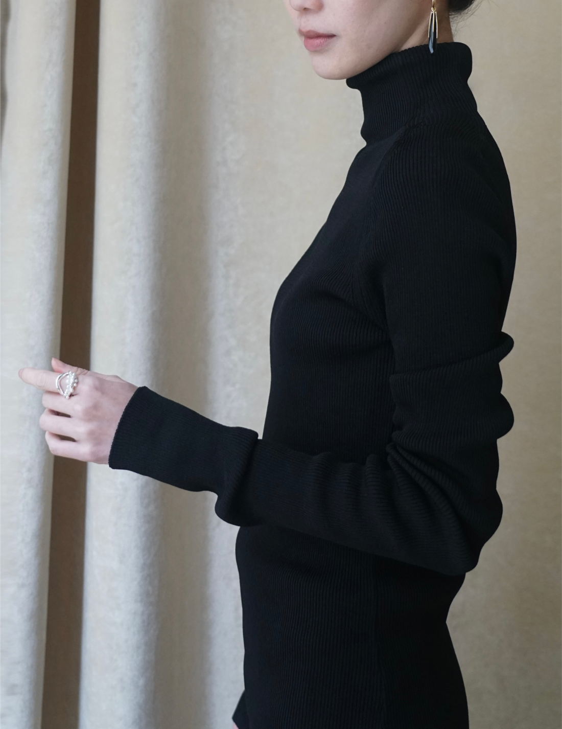 Ribbed Mockneck Knit Top