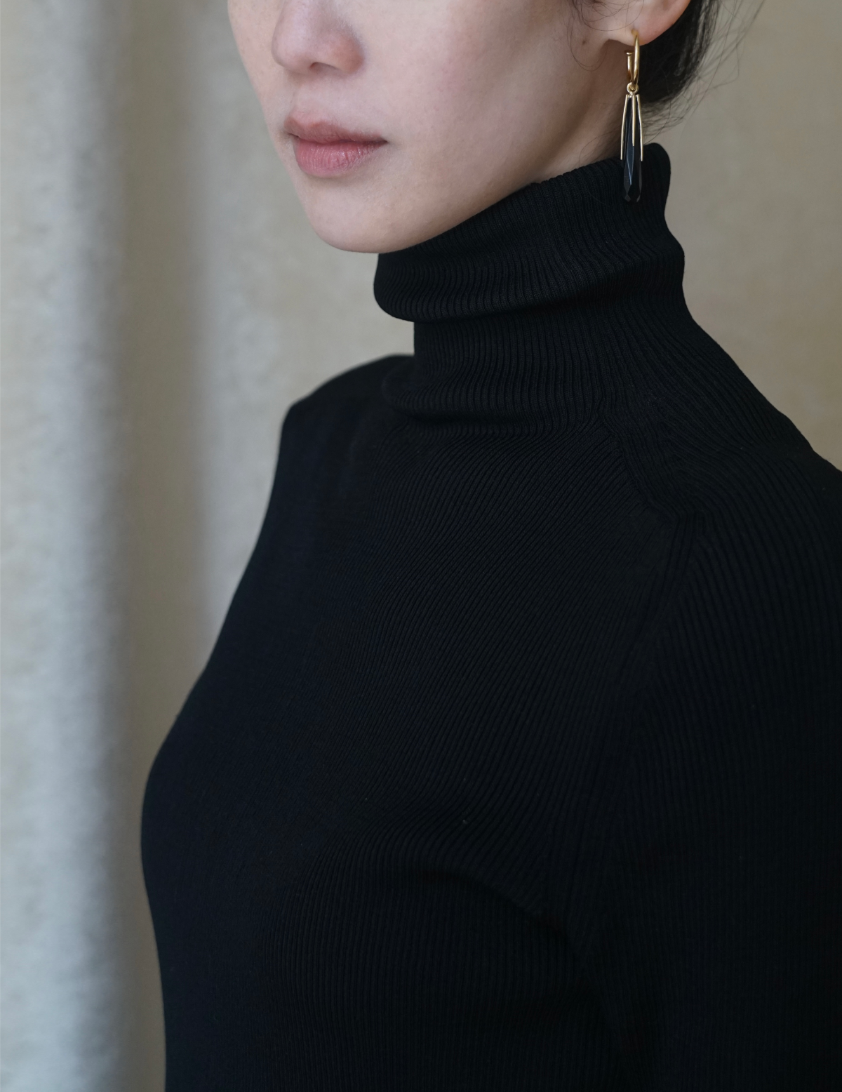 Ribbed Mockneck Knit Top