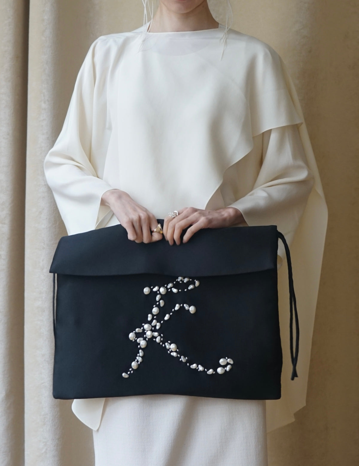 Atelier Ayo Clutch・ Black