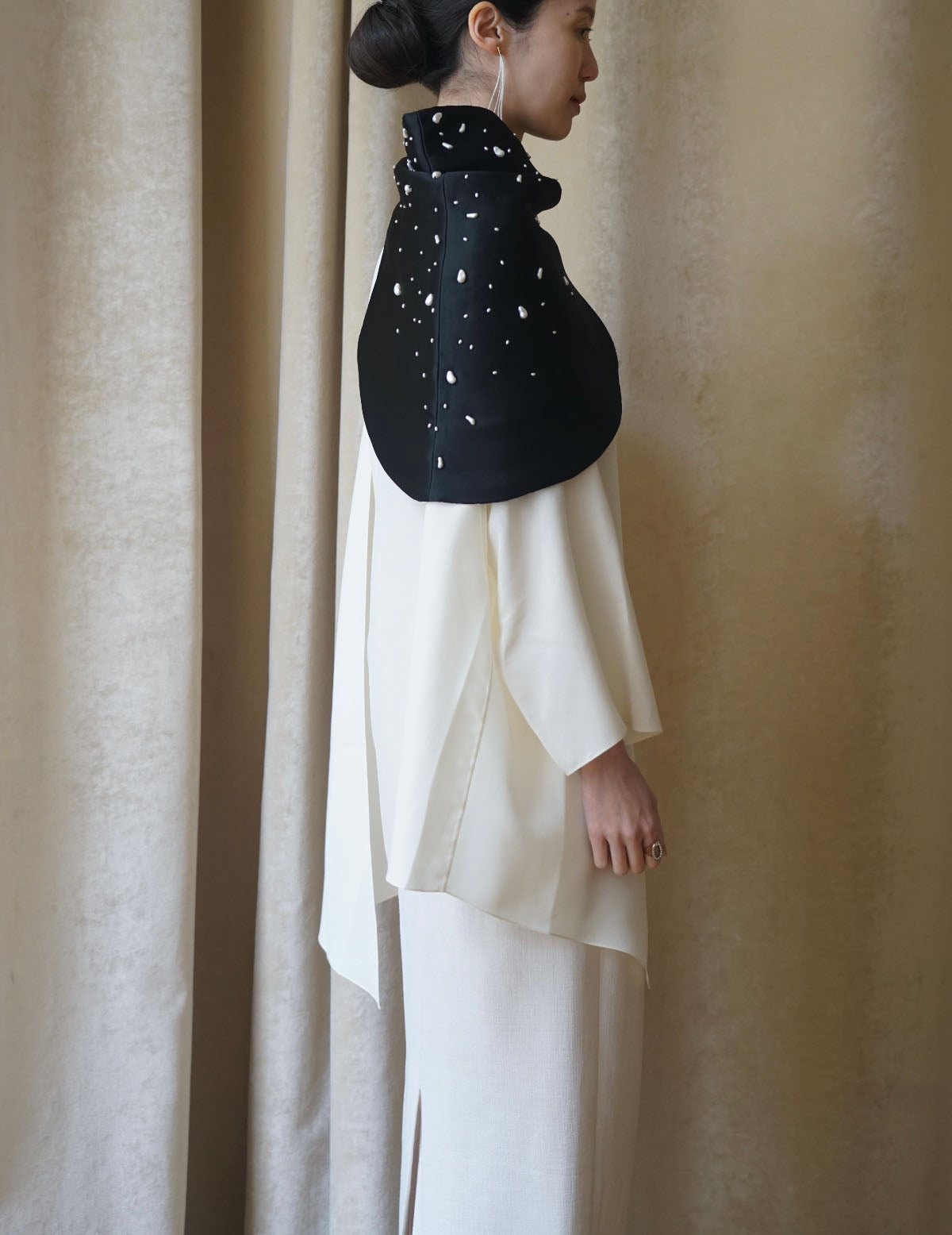 Atelier Ari Beaded Bonnet・ Black