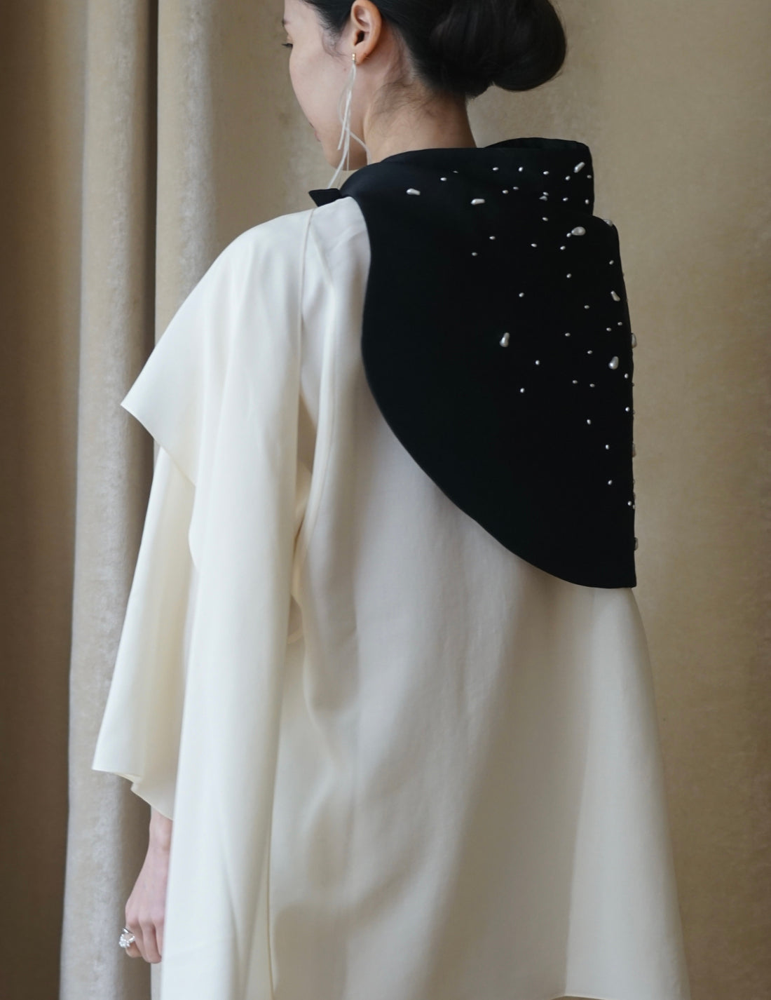 Atelier Ari 珍珠頭巾・ Black