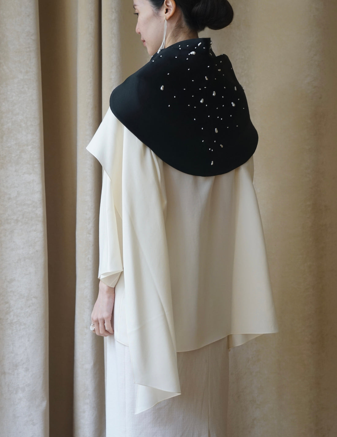 Atelier Ari 珍珠頭巾・ Black