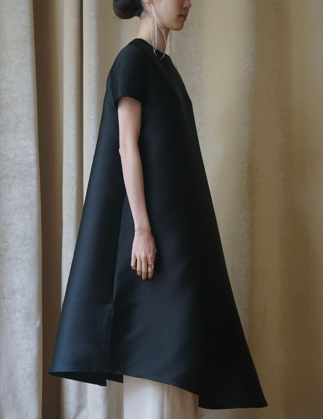 Atelier Doma 緞面連身裙