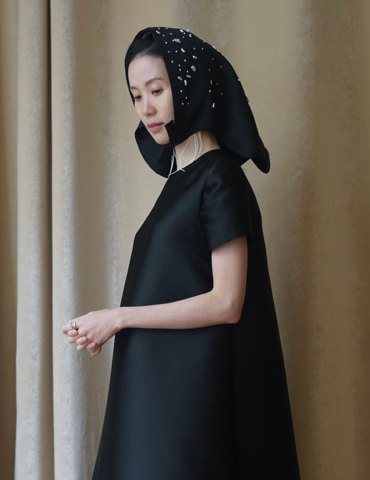 Atelier Ari Beaded Bonnet・ Black