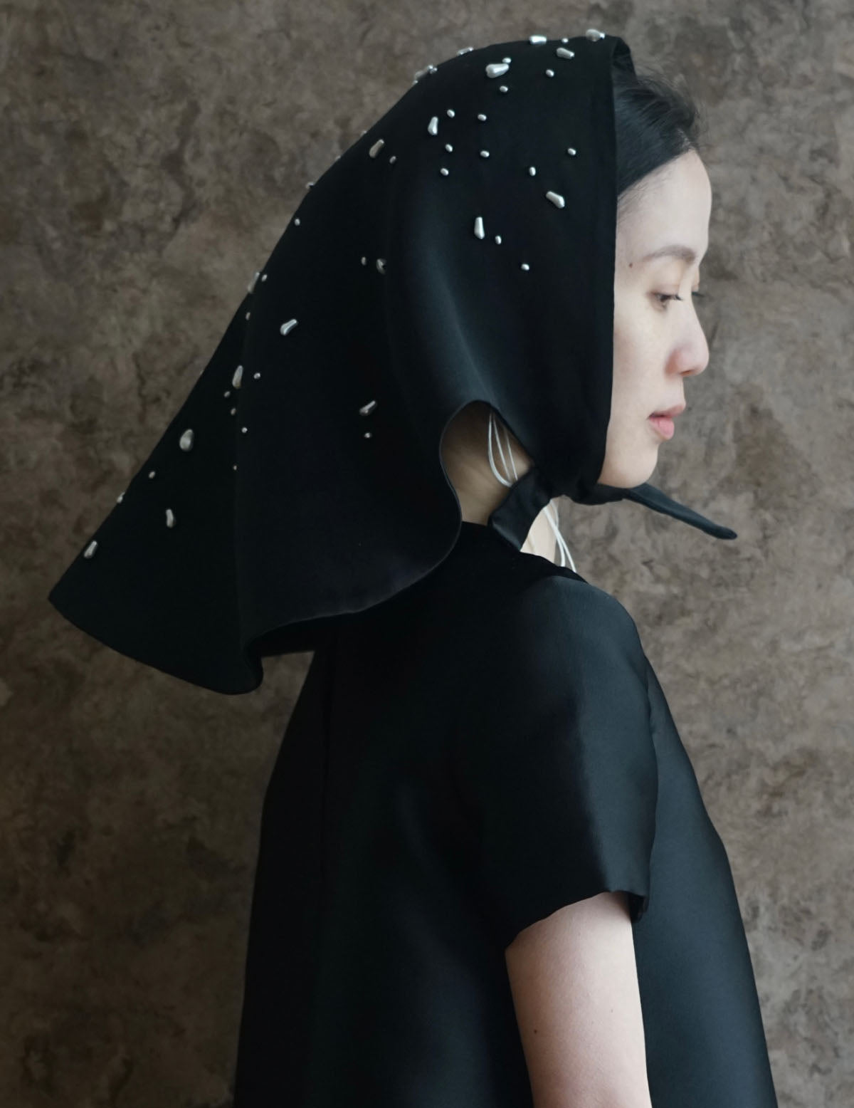 Atelier Ari Beaded Bonnet・ Black