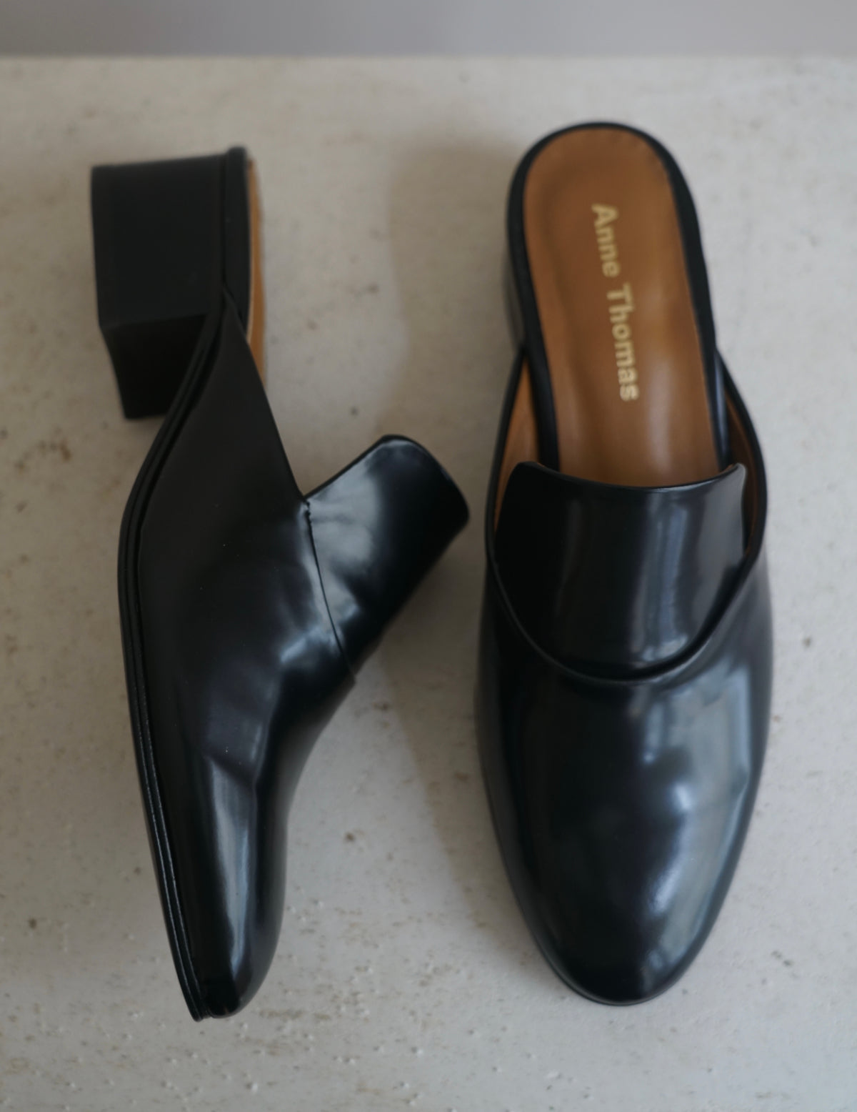 Fatima 穆勒鞋・黑色