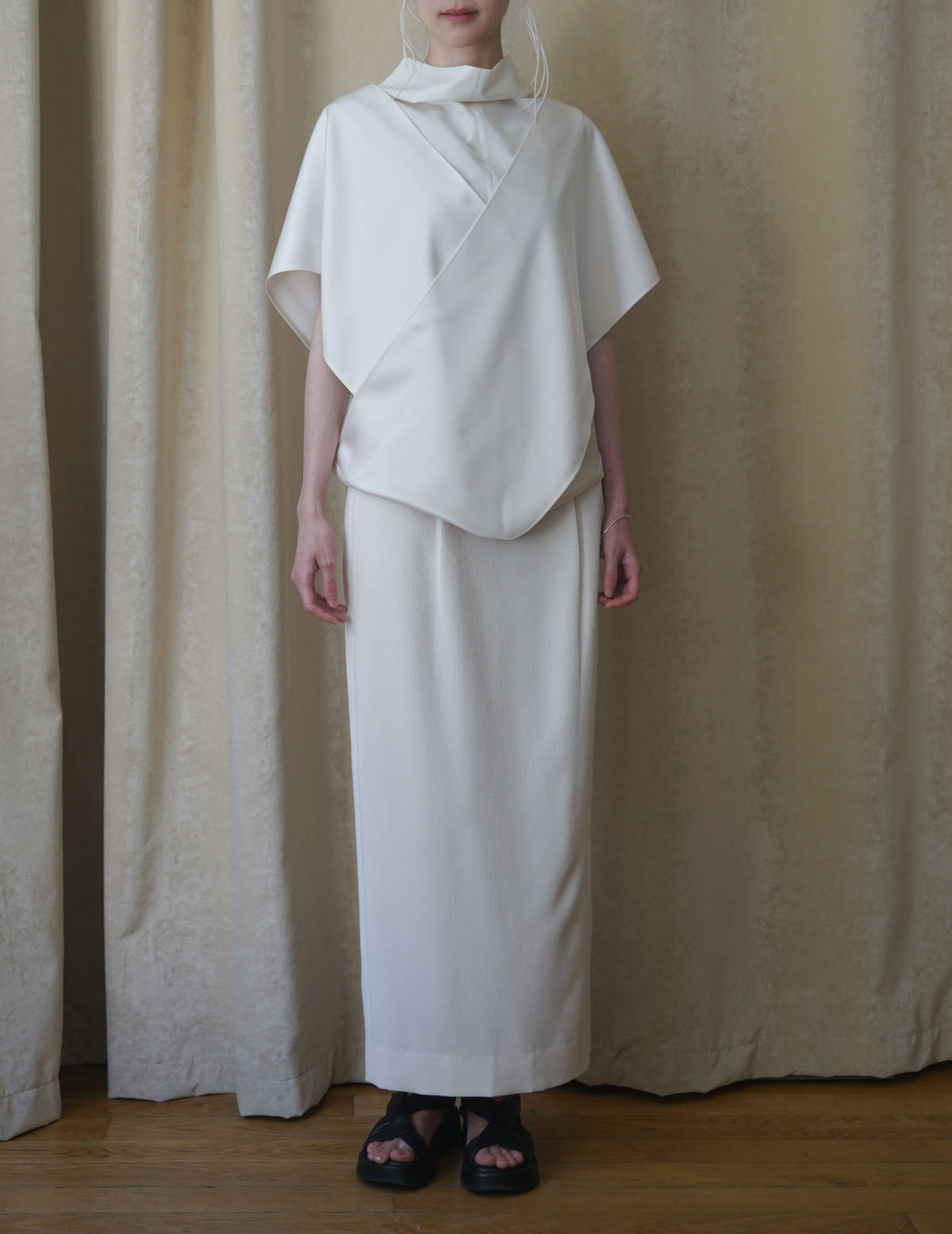 Muffler Sleeveless Blouse