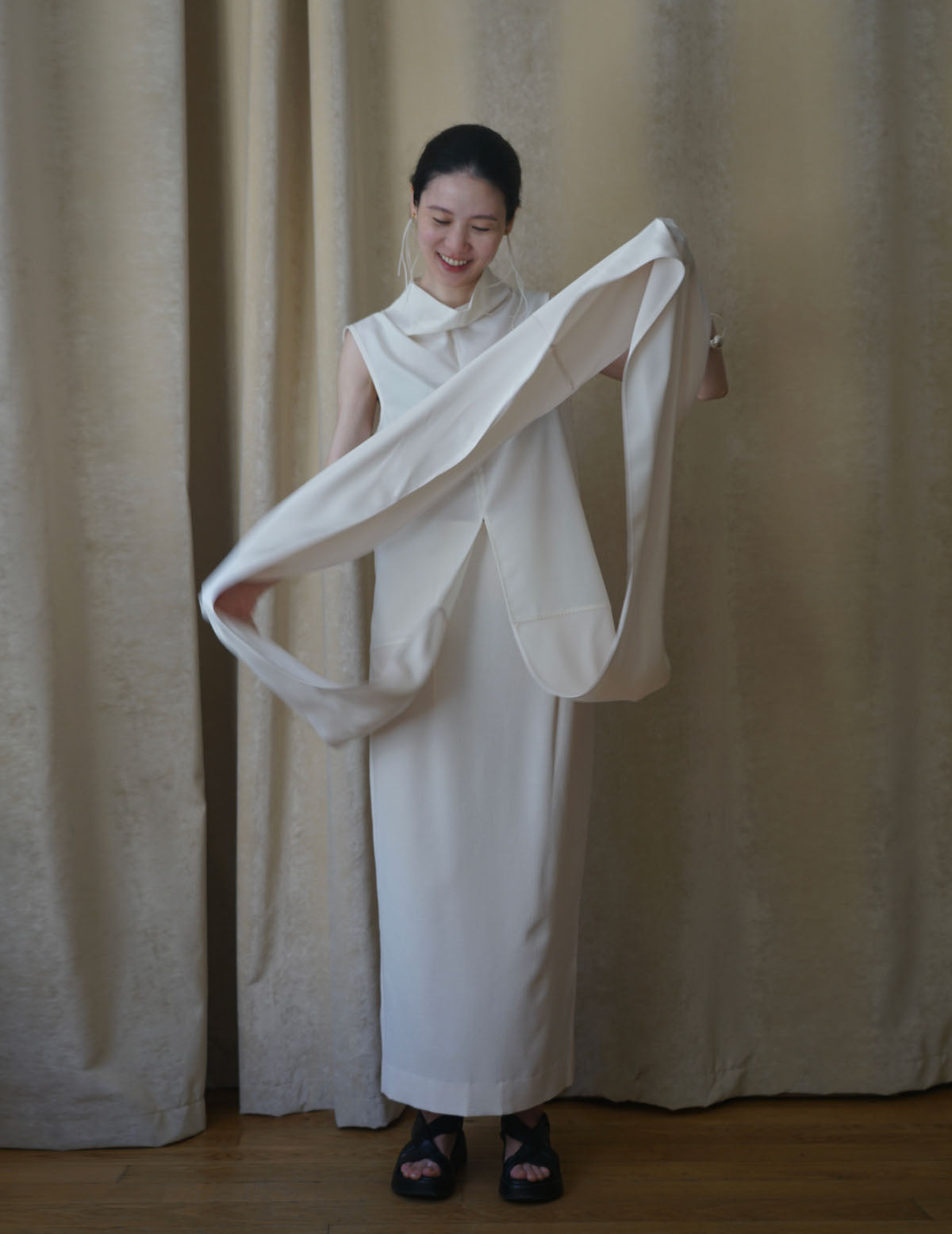 Muffler Sleeveless Blouse