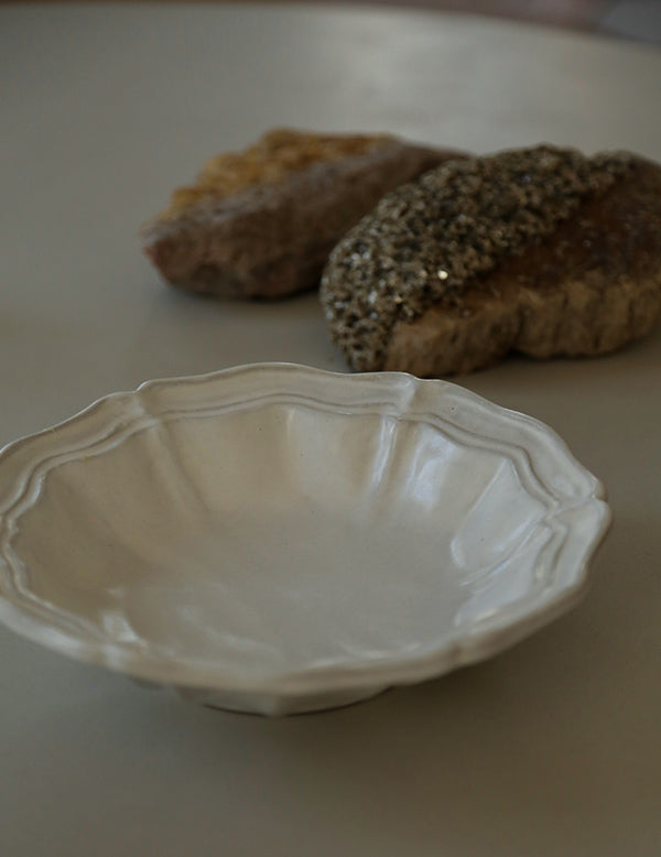 White Glazed Drape Bowl