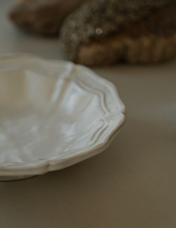 White Glazed Drape Bowl