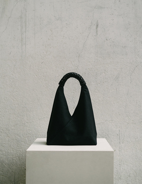 Woven Triangle Bag All Black・S