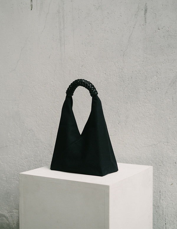 Woven Triangle Bag All Black・S