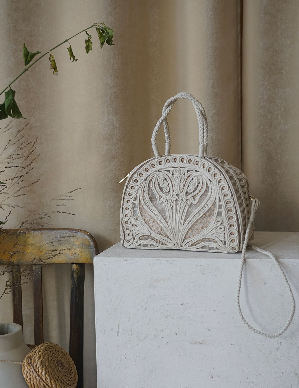 Cording Embroidery Demi Lune Handbag・Beige
