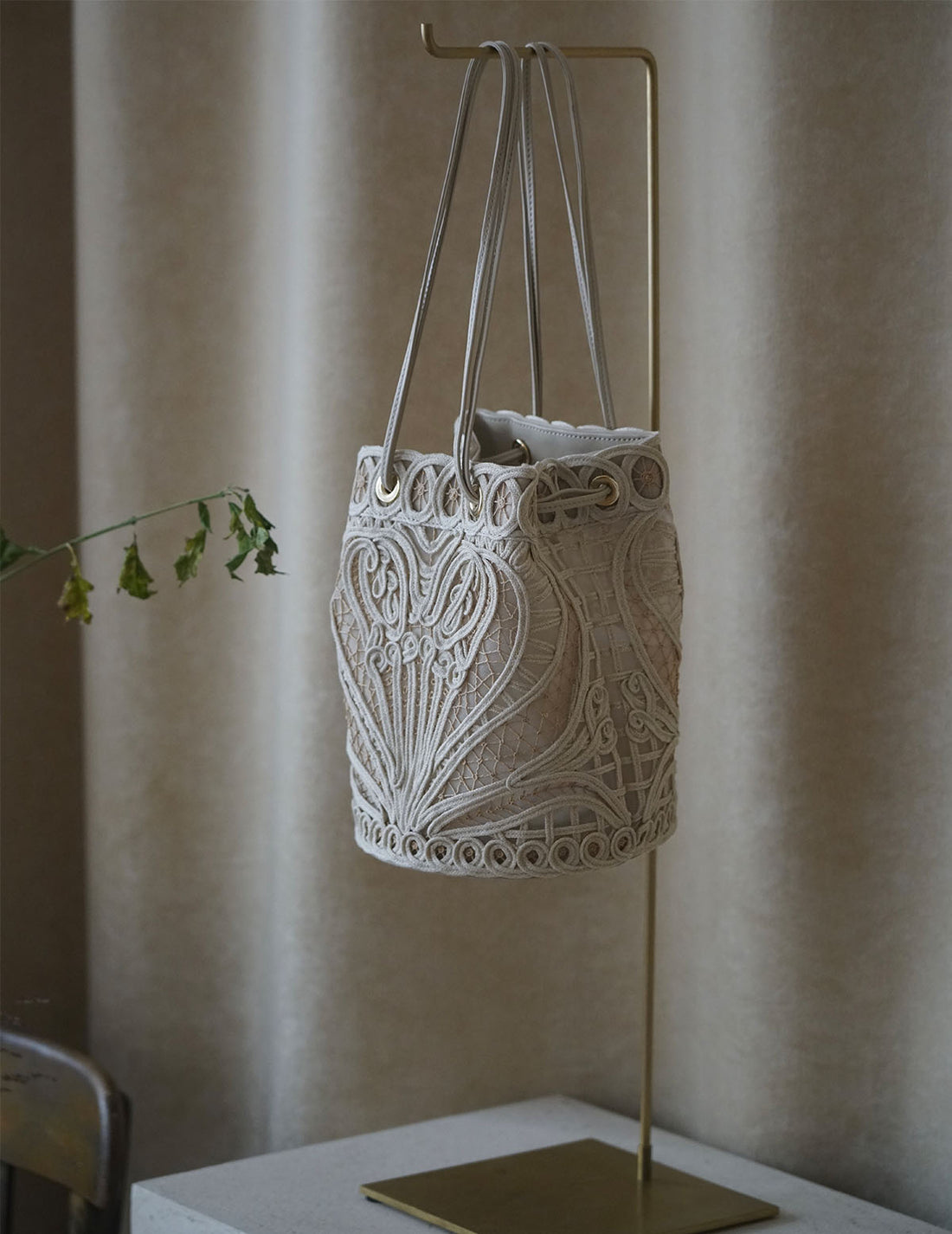 Cording Embroidery Bucket Bag・Beige