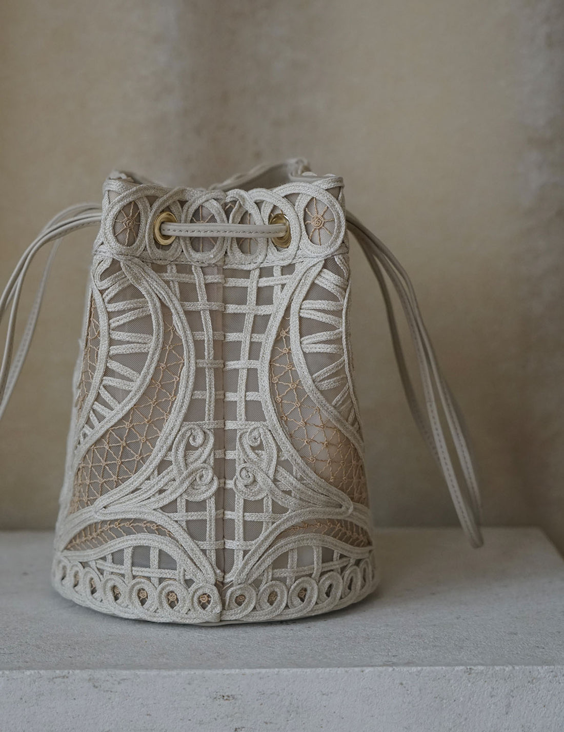 Cording Embroidery Bucket Bag・Beige