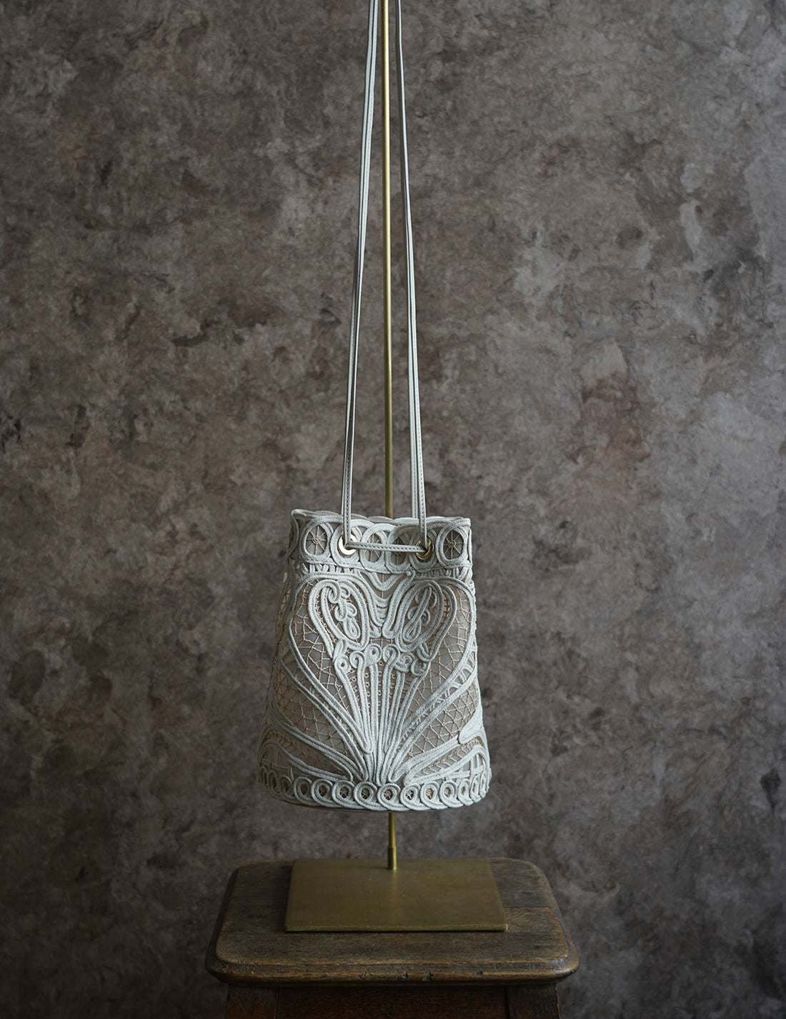 Cording Embroidery Bucket Bag・Beige